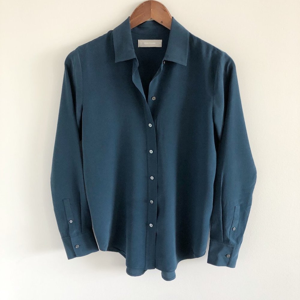 Everlane  The Relaxed Silk Shirt